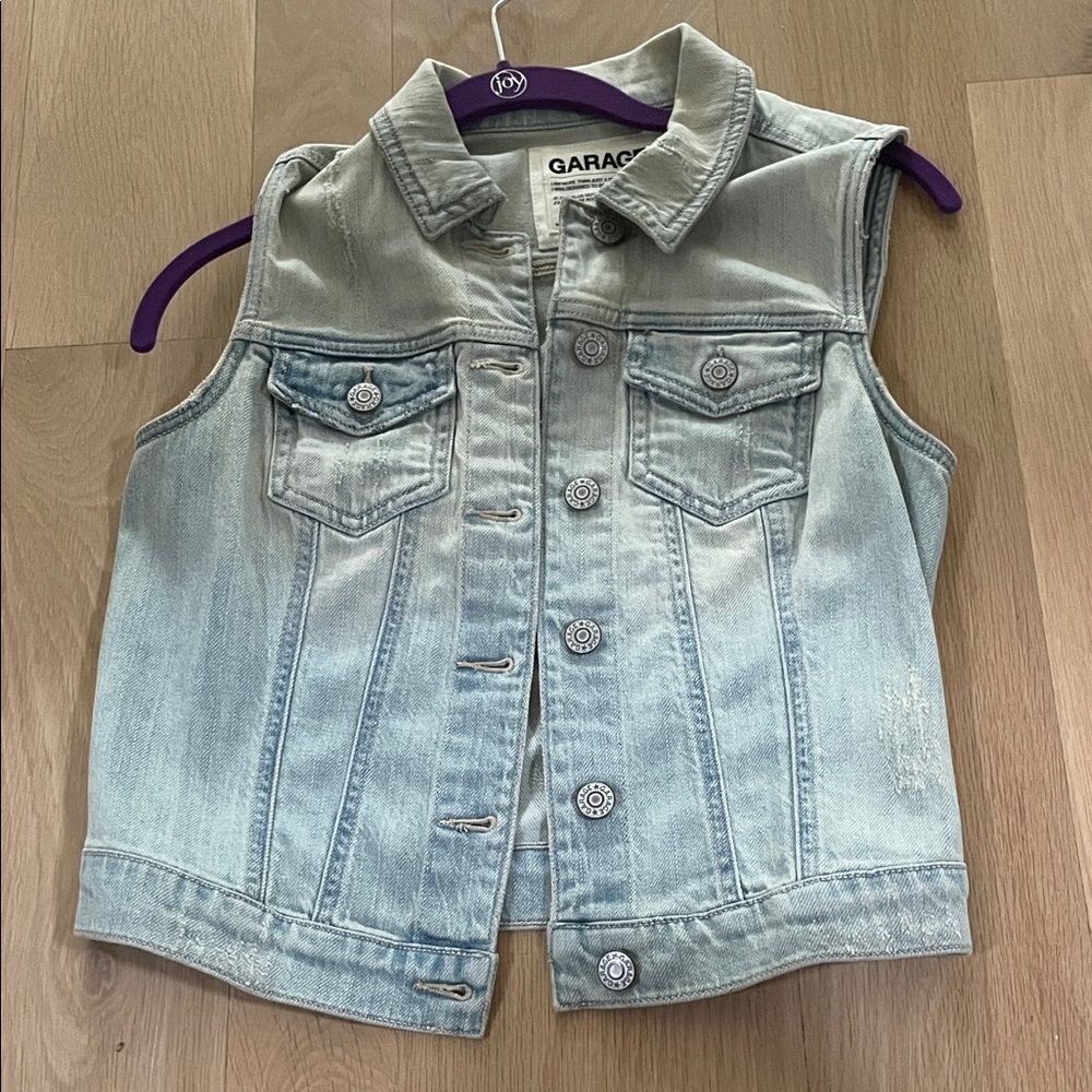 Garage Denim Vest in Light Blue